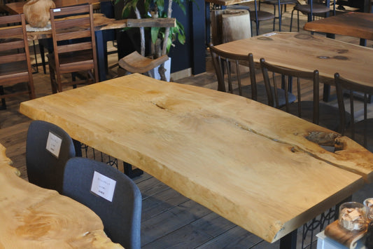 8.トチ|ダイニングテーブル